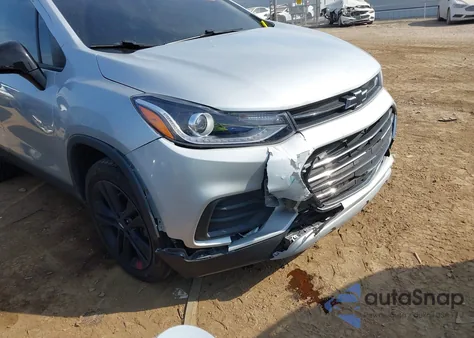 2022 Chevrolet Trax Awd Lt z USA, uszkodzony, nr VIN KL7CJPSM2NB543734